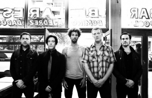 QOTSA image 1-2